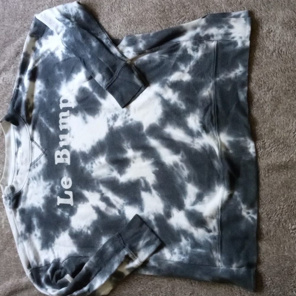 Isabel gray and white tie dye sweatshirt